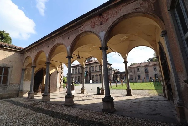 click to enlarge- double click to reduce Milano Scultura 2025 Milano, ITALY - May 9 > 11, 2025 @MilanoScultura